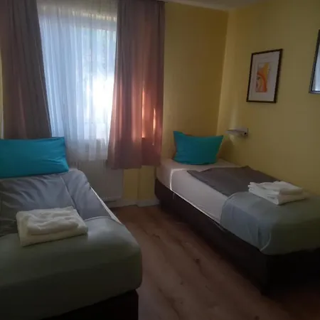 Wiesbadener Hof 3* Štutgart