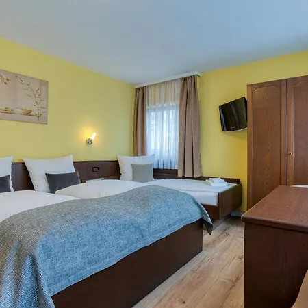 Hotel Wiesbadener Hof 3*