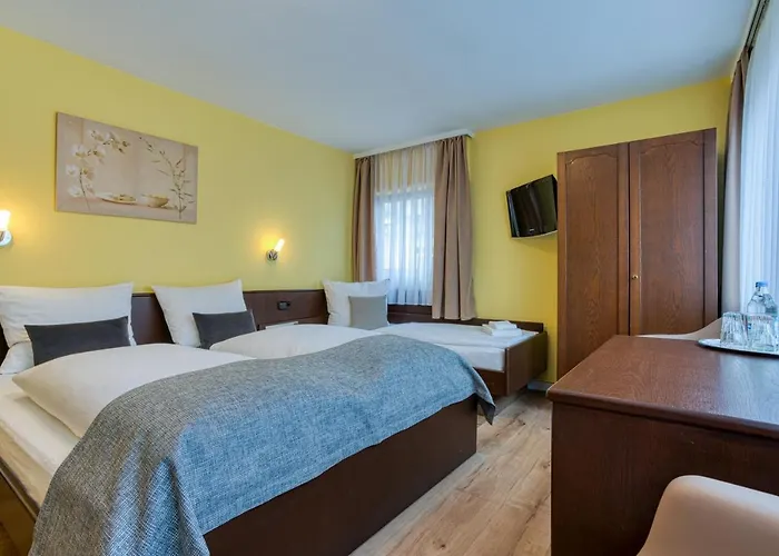 Hotel Wiesbadener Hof 3*